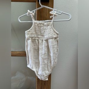 Girls Cream Romper 9-12months